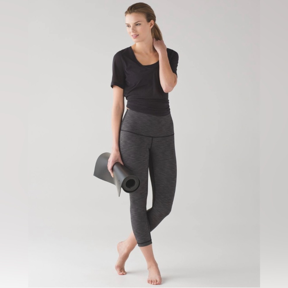 Lululemon Featherlight Short Sleeve Tee